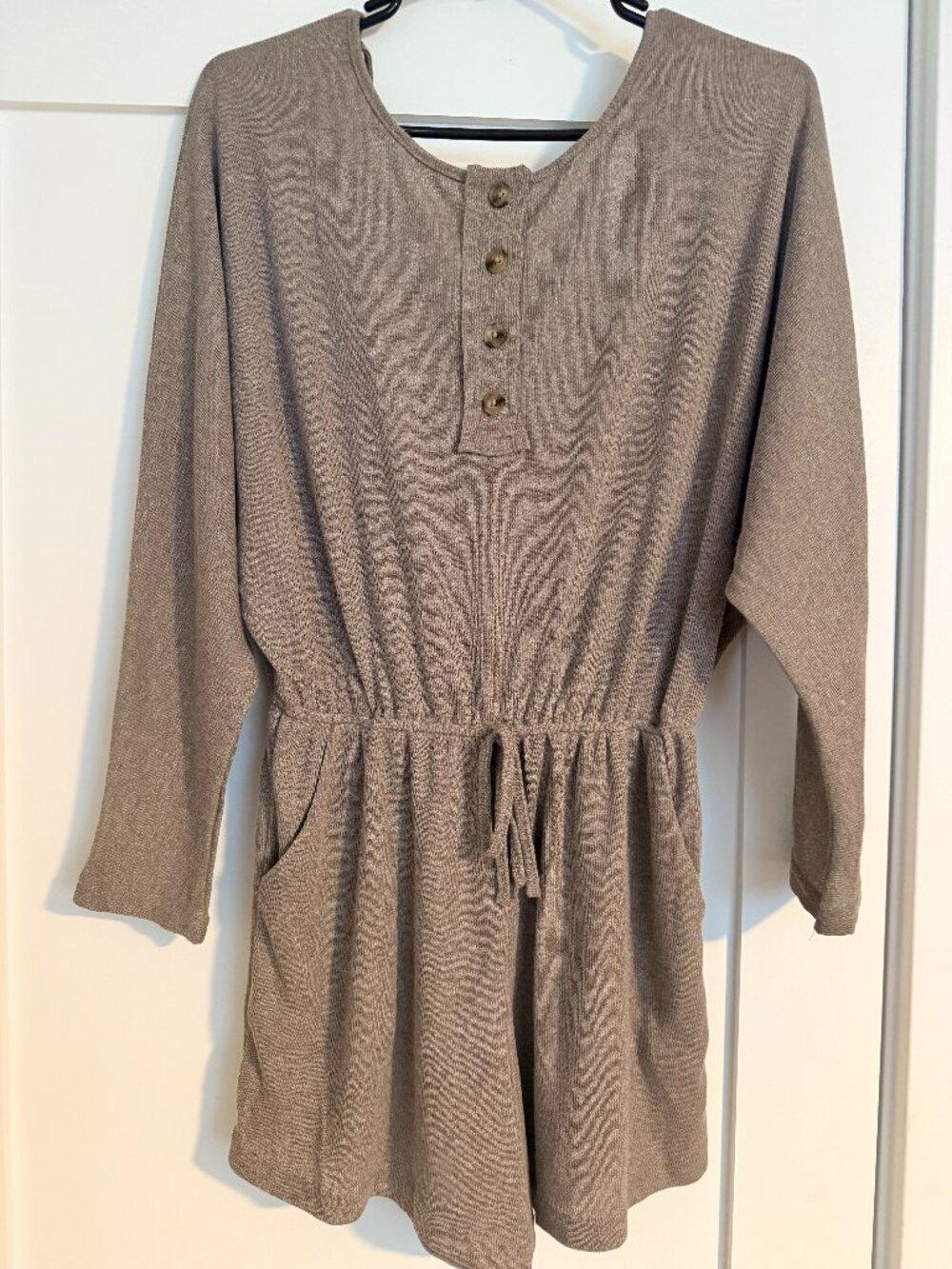 Busy But Sleepy Tie Back Romper NWT size small
